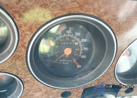 1990 Chevrolet Suburban R1500 из США, поврежденный, VIN 1GNER16K8LF103766